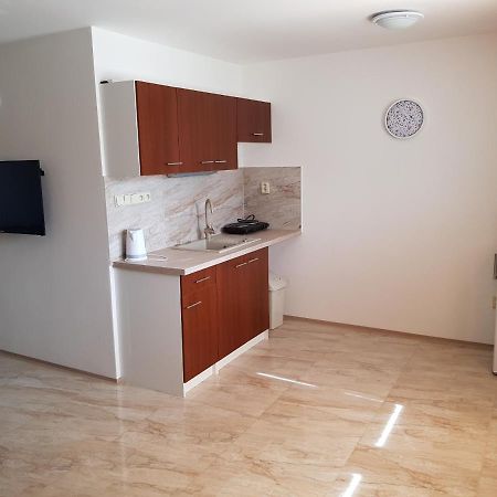 Apartman S Vinnym Sklepem Viktorie Pouzdrany エクステリア 写真