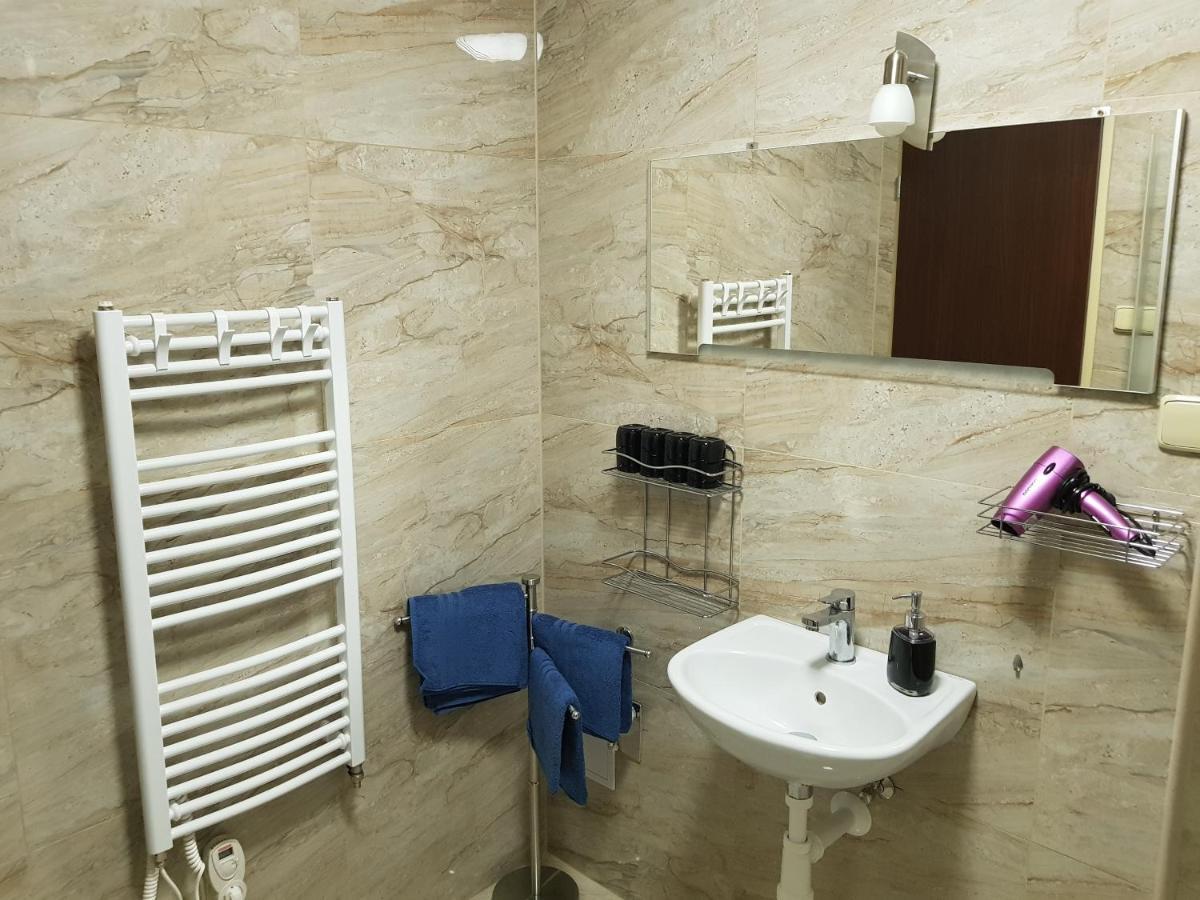 Apartman S Vinnym Sklepem Viktorie Pouzdrany エクステリア 写真