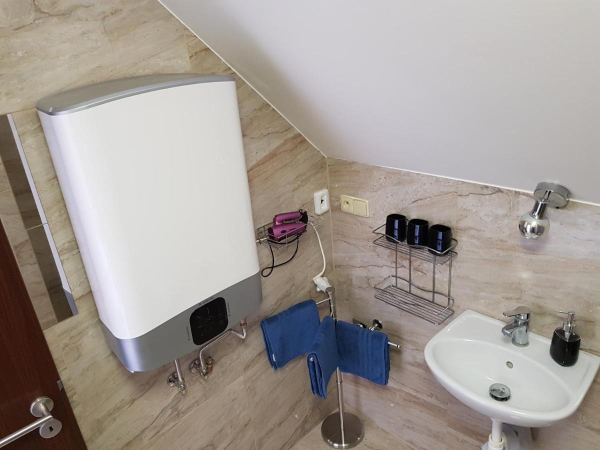 Apartman S Vinnym Sklepem Viktorie Pouzdrany エクステリア 写真